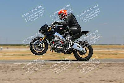 media/Sep-04-2023-Lets Ride (Mon) [[34443f911e]]/B Group/1220pm (Wheelie Bump)/